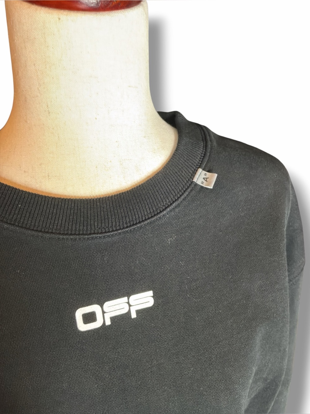 Off-White Caravaggio Arrows Black Crewneck Sweatshirt Size Medium - Picture 6 of 10
